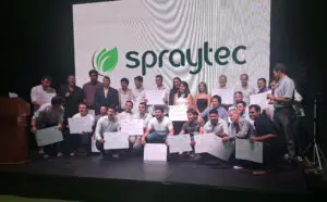 Lee más sobre el artículo Primeros egresados de la Escuela de Negocios Spraytec